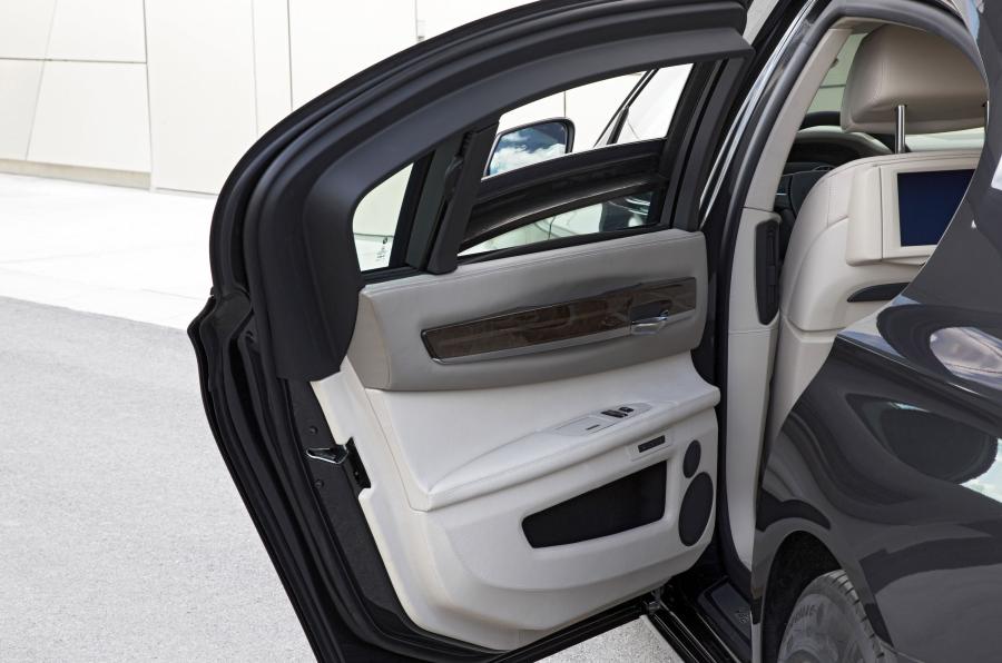  BMW 7-Series High Security 2009 года  (фото 14 из 44)